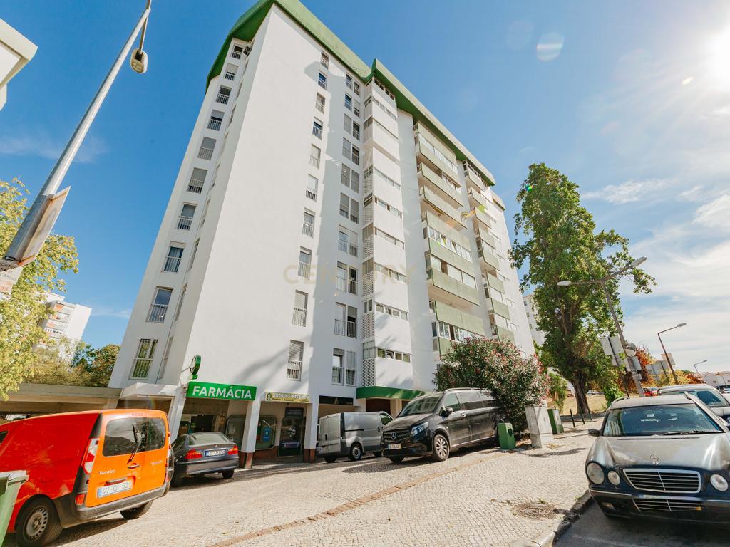 Apartamento T3 à Venda – Olivais, Rua Cidade da Beira - Image 50