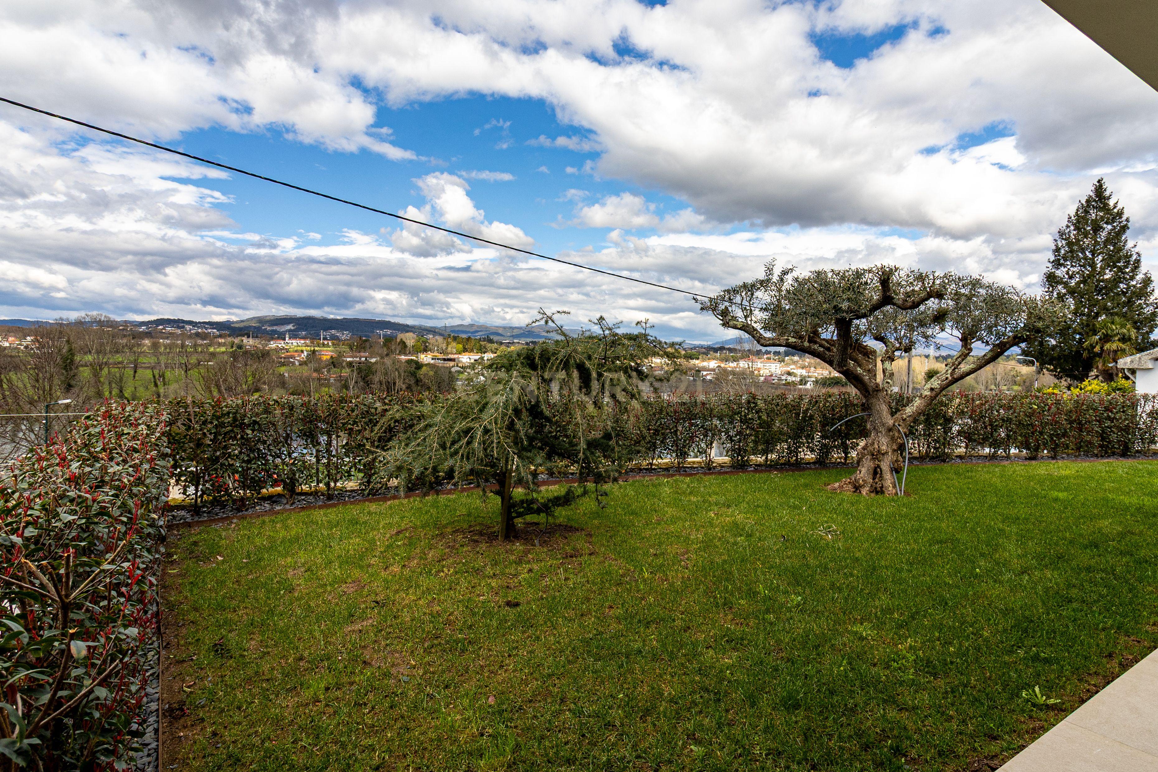Moradia Térrea com piscina T3 + Escritório em Braga - Image 54