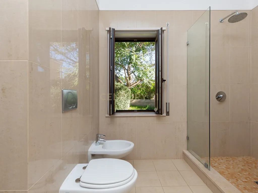 Moradia T4 Independente – Um Refúgio de Conforto e Elegância - Image 19