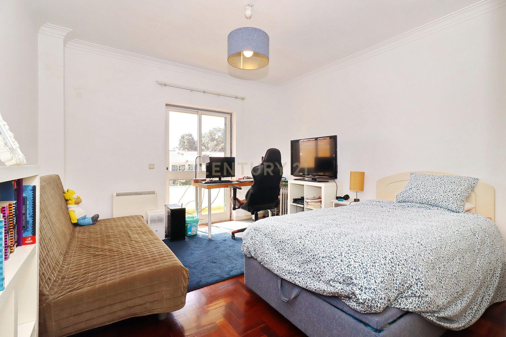 Moradia de Charme em zona residencial Prime, em Santo Amaro de Oeiras - Image 26