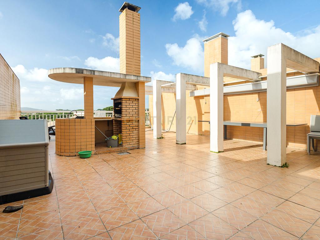  Sintra - Vila-Verde - Apartamento T3+2 em Condomínio - Image 23