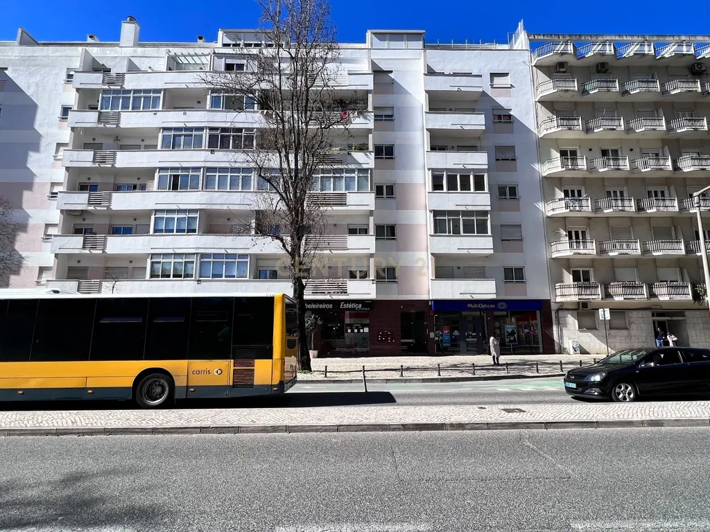 Apartamento T2 LUMIAR - Image 20
