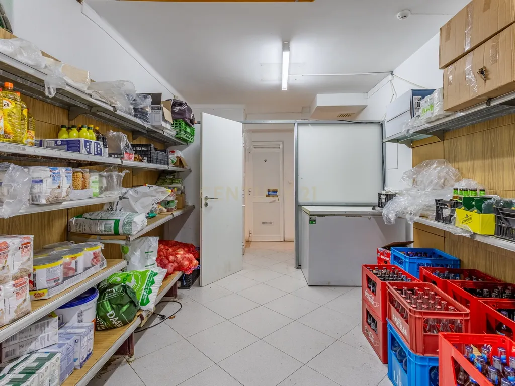 Espaço comercial no centro de Alverca junto às Finanças - Image 16