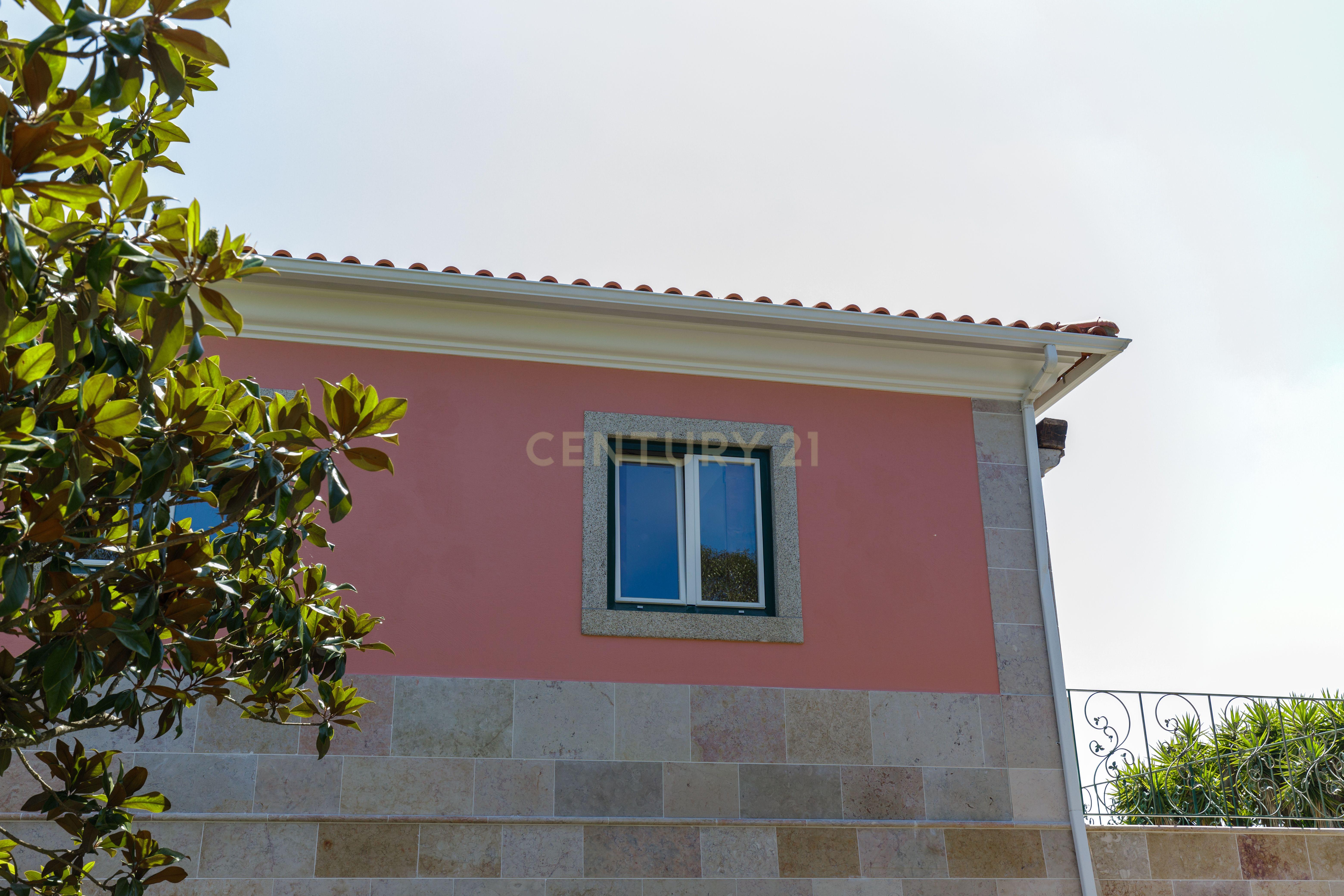 MORADIA T4 + 1 COM JARDIM, VÁRZEA DE SINTRA - Image 33