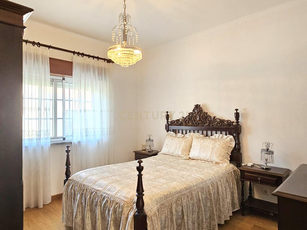 Vila T2+2 em Vendas Novas - Image 19