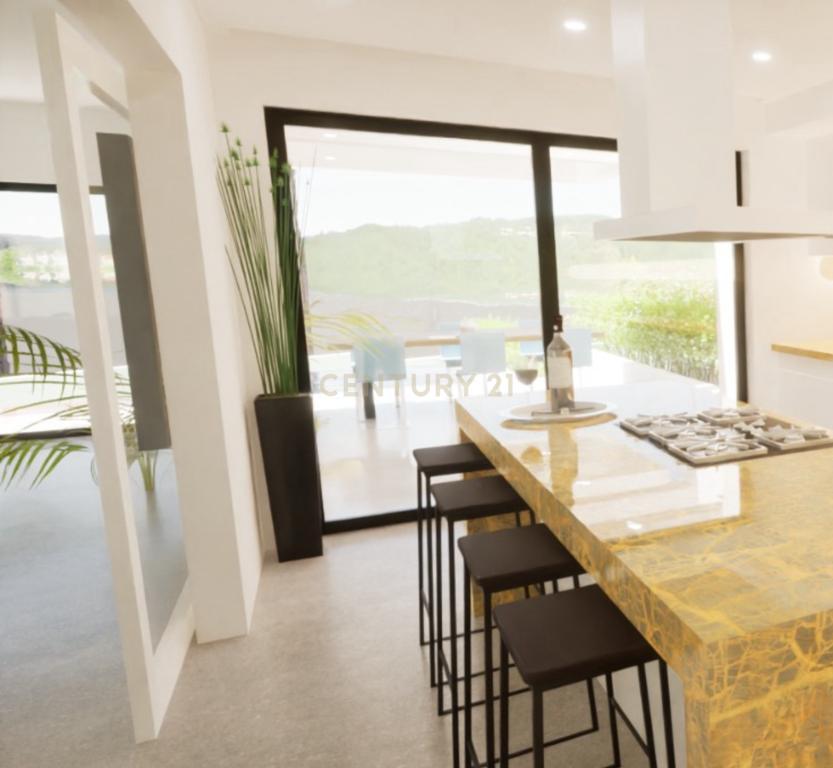 MORADIA T4/T5 DE LUXO EM SOLTROIA - Image 20