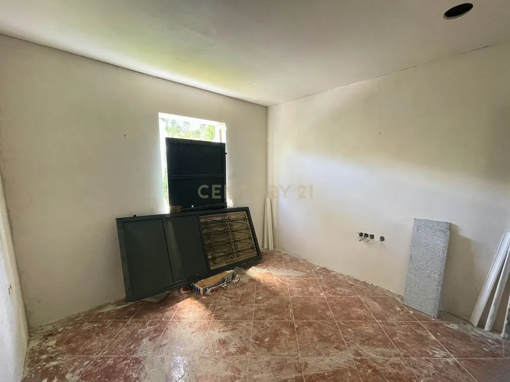 Casa para restauro em Duas Igrejas / Paredes - Image 14
