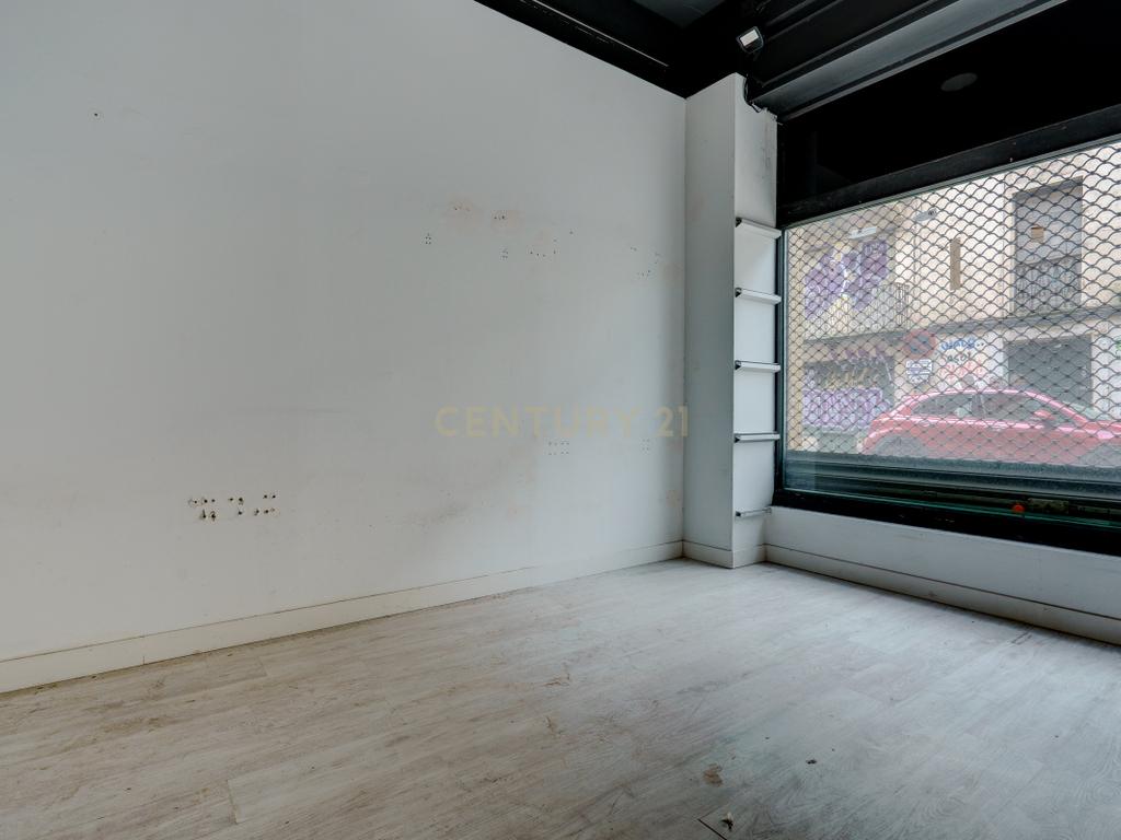  - Image 33