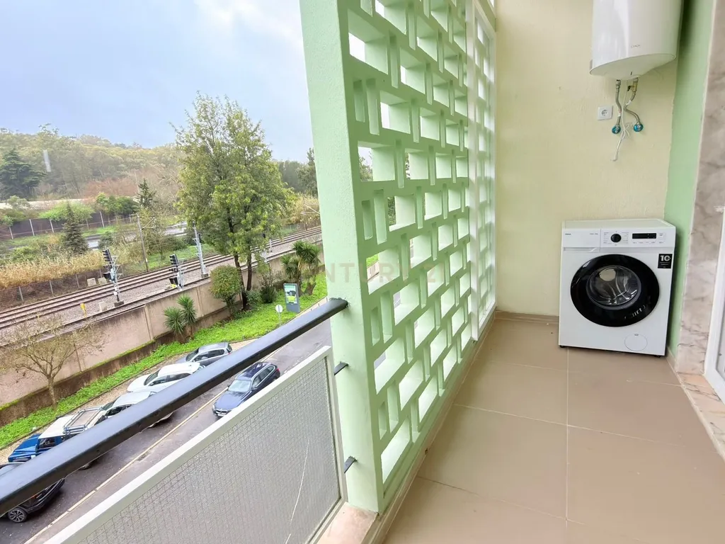 Espaçoso Apartamento T3 em Benfica - Image 16