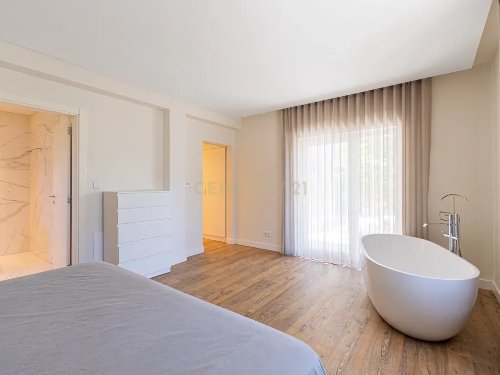Moradia T5 com piscina em Sesimbra - Image 35