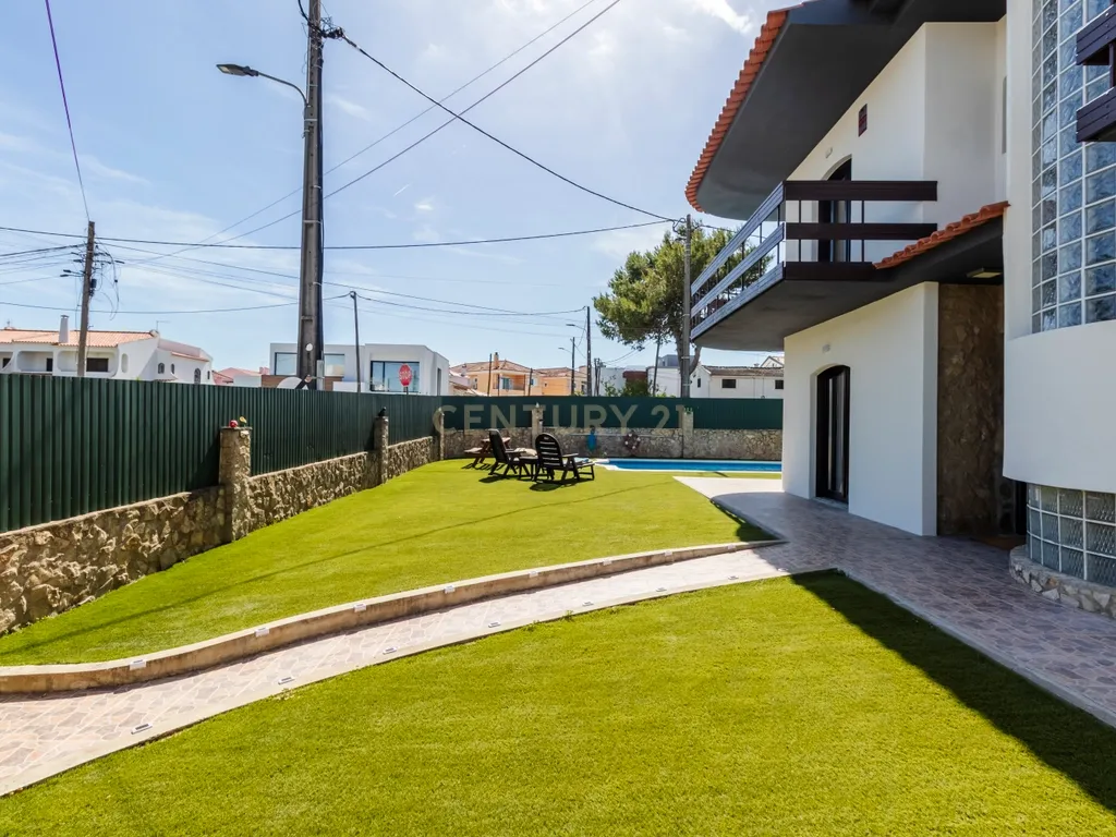 Moradia T4 como nova com piscina na Marisol em Lote de 500m² - Image 17