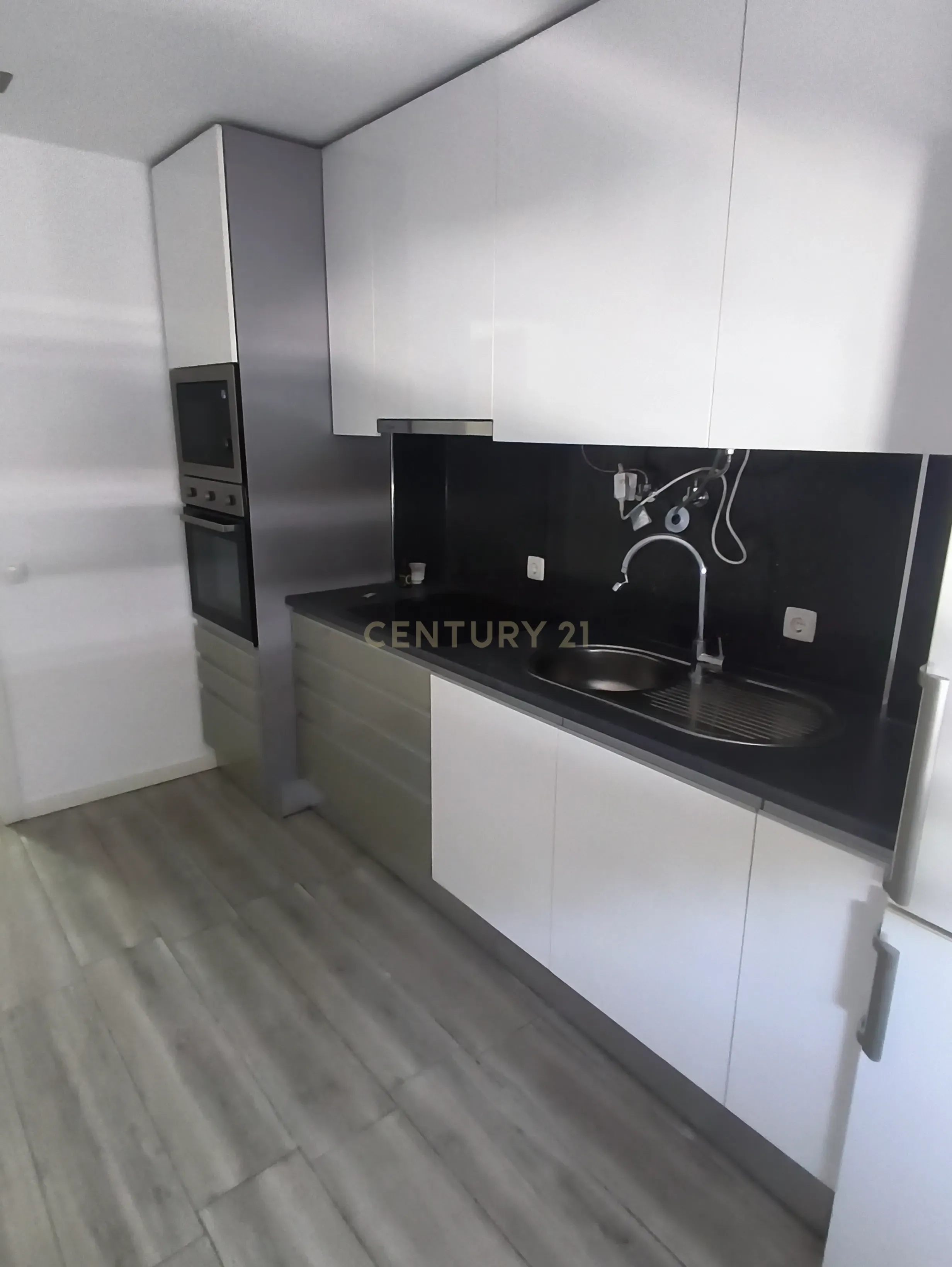 Fotografia 3 de Apartamento T2 em Alverca do Ribatejo, Vila Franca de Xira