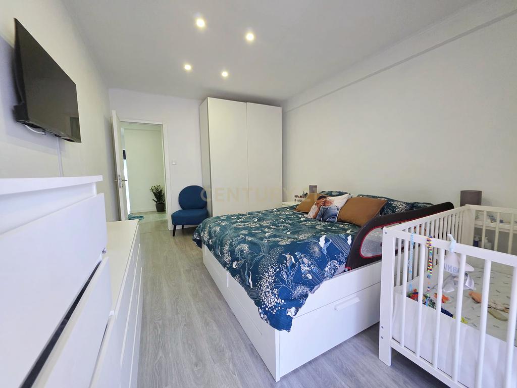 T2 - Santa Iria de Azóia, Loures - Image 17