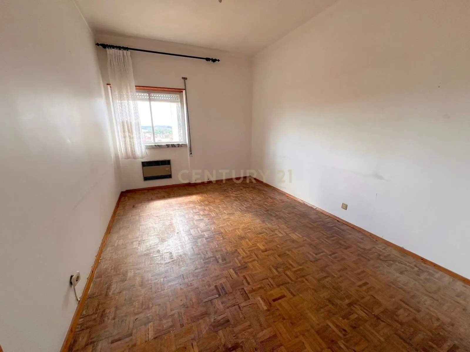 Fotografia 10 de Apartamento T3 em Caldas da Rainha – Para remodelar