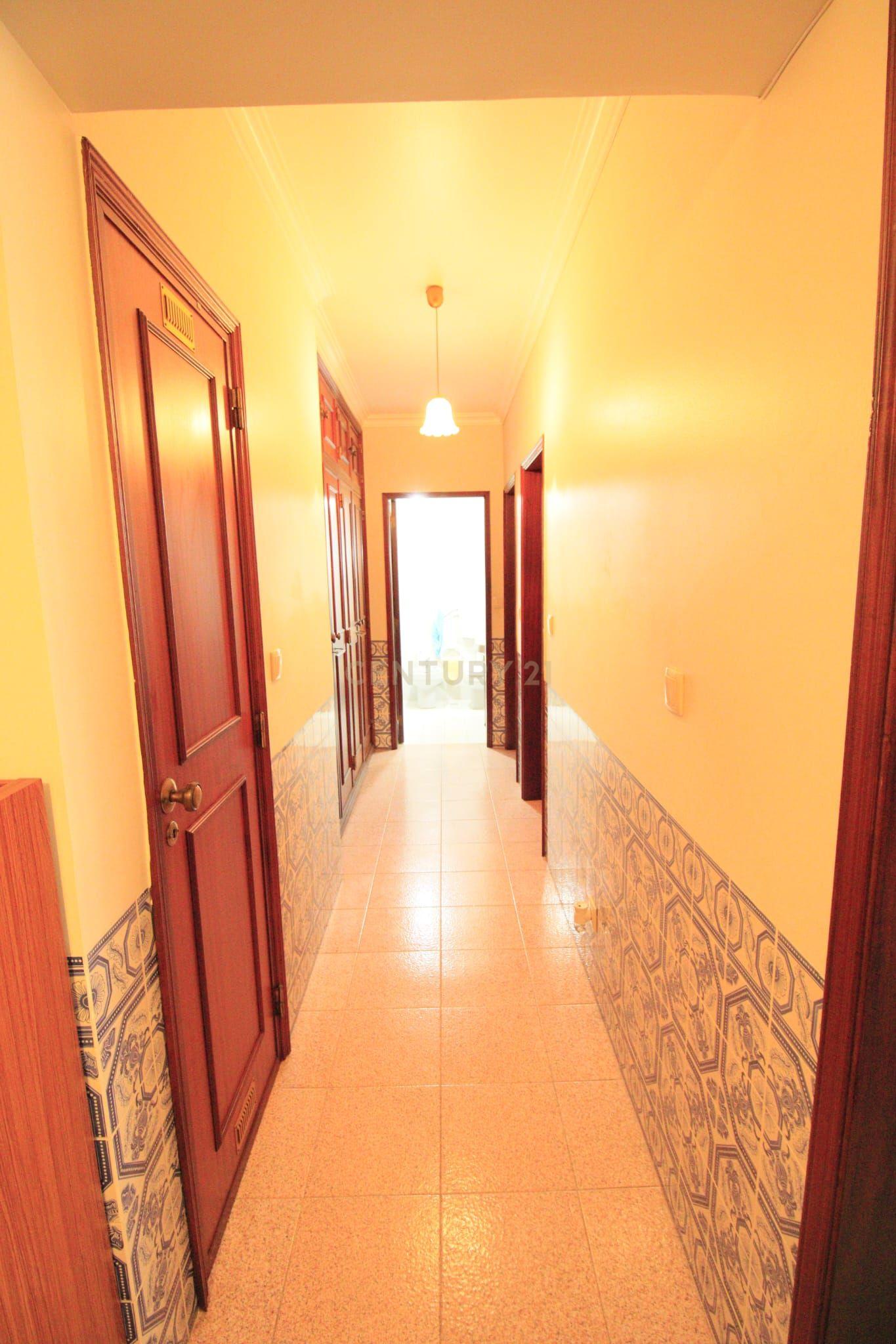 Apartamento T2 com Garagem | Agualva-Cacém - Image 12