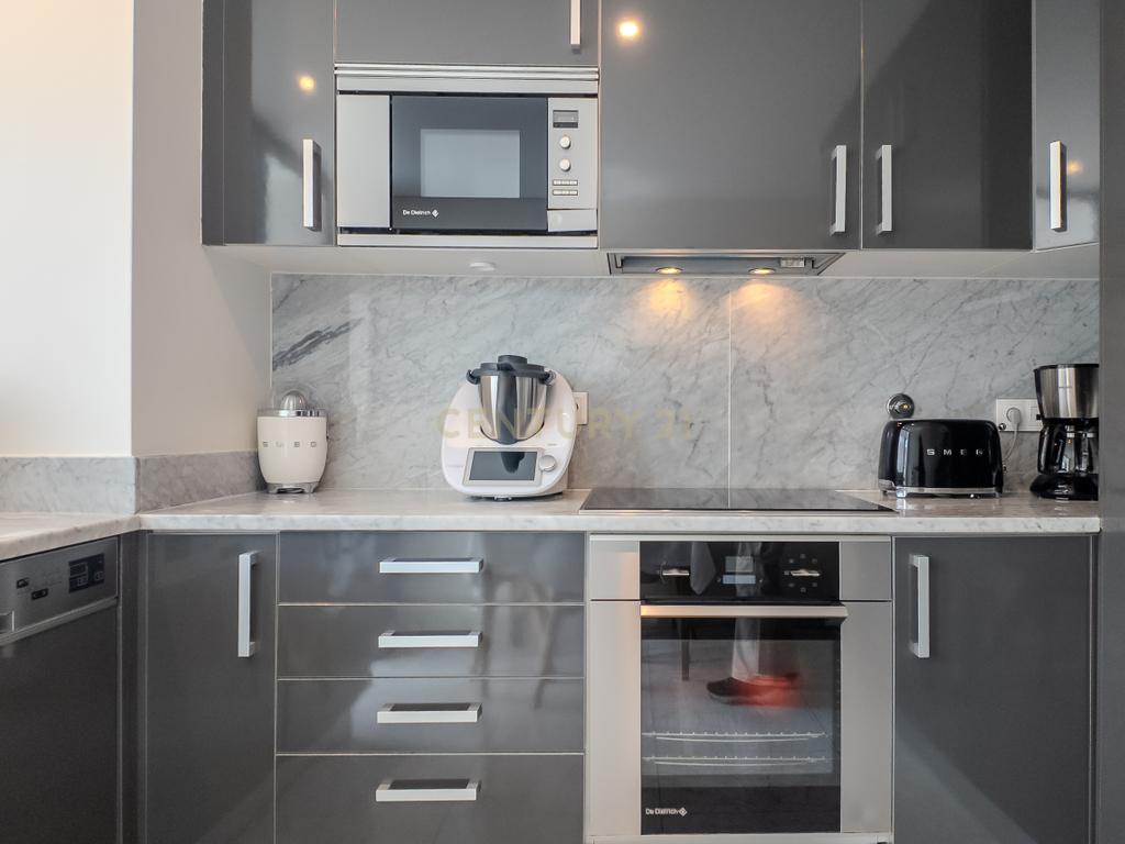 Apartamento T3 com Terraço, Varanda, Garagem | Último andar em Paranhos, Porto - Image 27