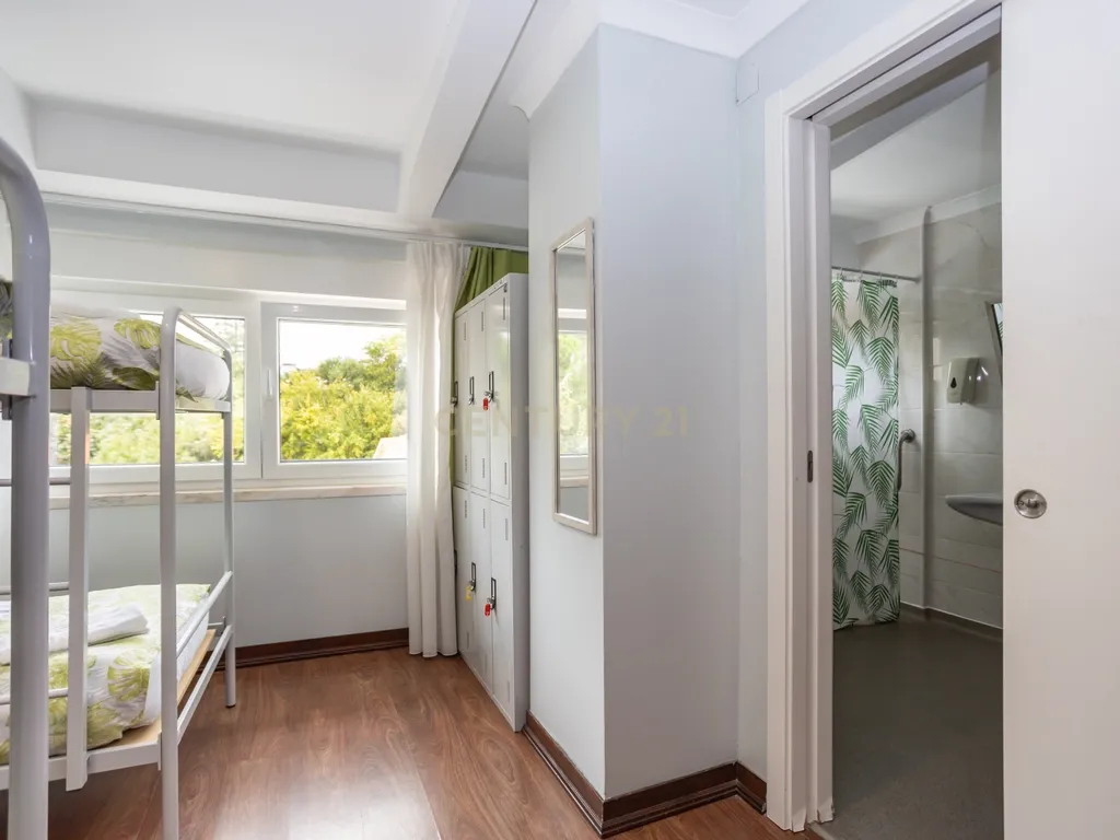 Fantástica Moradia Versátil com Piscina e Jardim, junto a serra da Arrábida – Setúbal - Image 62