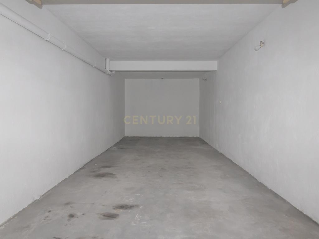 Garagem Box Fechada de 28m² – Bairro da Cascalheira, Pinhal Novo - Image 9
