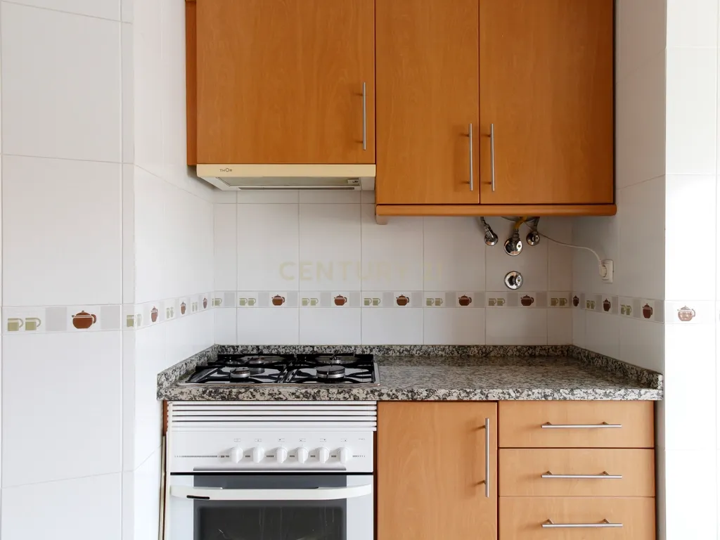 Apartamento T2 Odivelas - Image 3