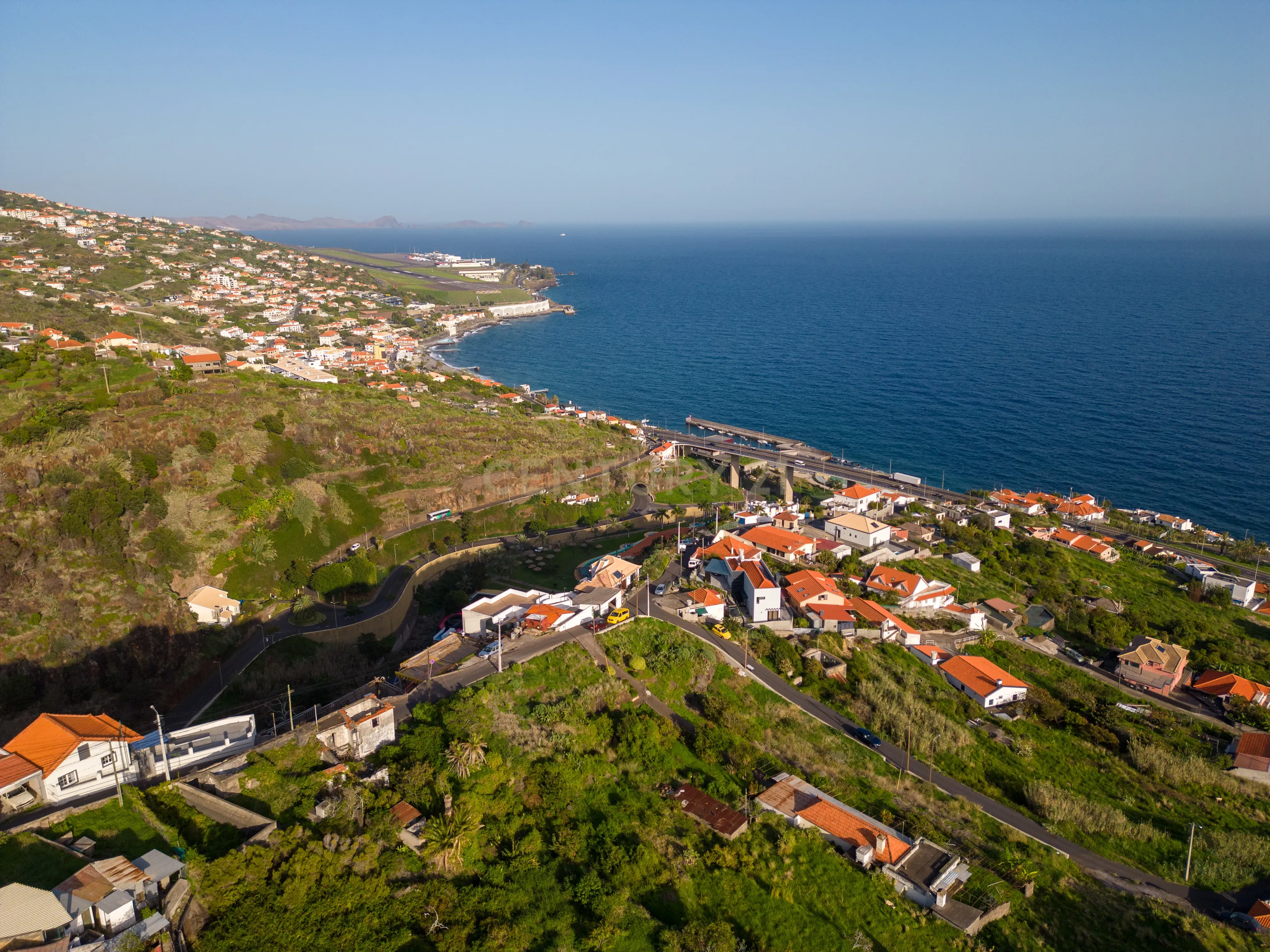 Luxuosa Moradia Isolada com Piscina em Santa Cruz, Madeira - Image 31