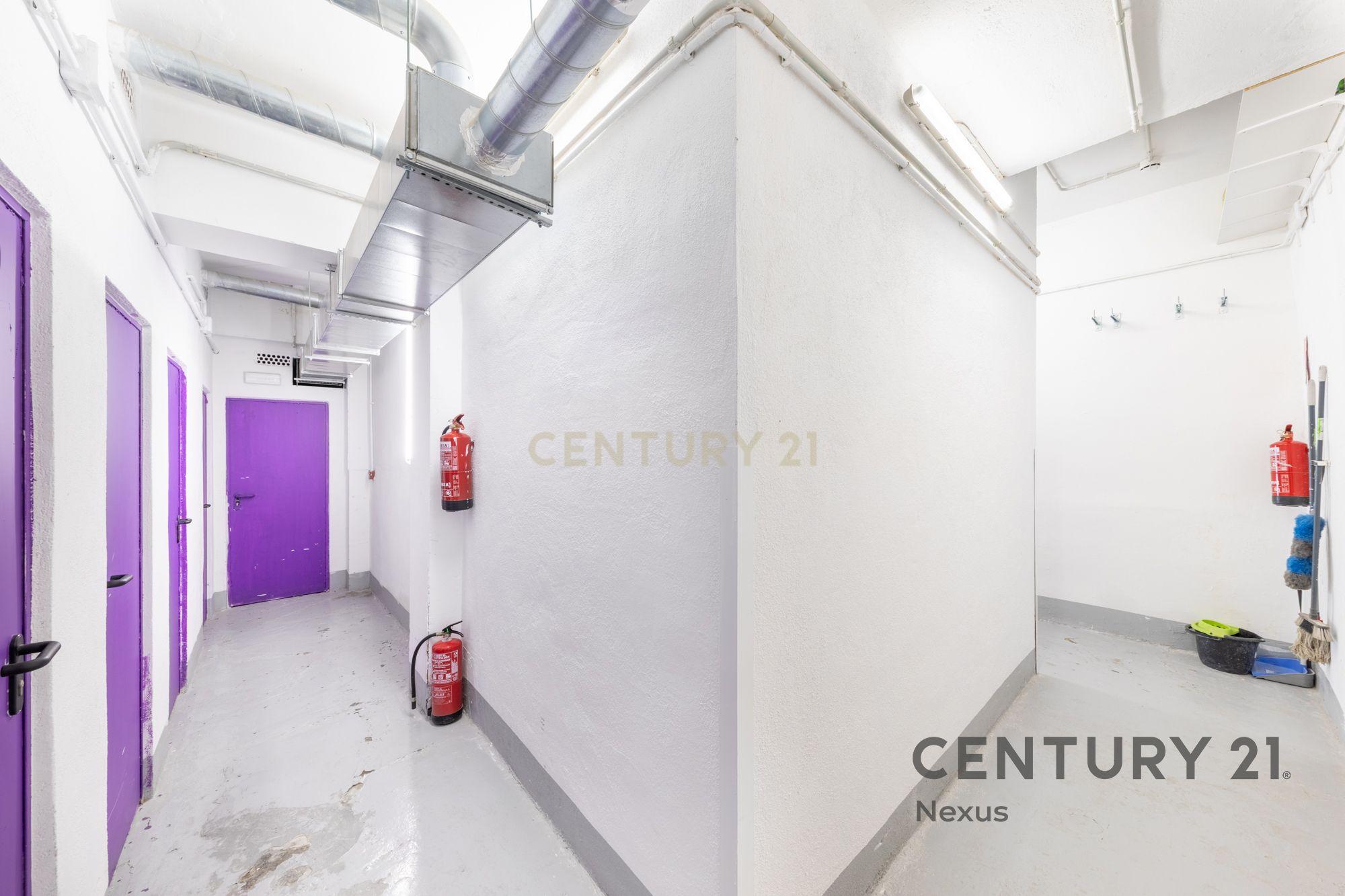 Espaço de Armazenamento Moderno e Seguro em Ripollet – Ideal para Investidores ou Self-Storage - Image 4