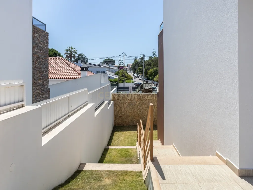 Moradia isolada em excelente estado T3 Quinta de Valadares, Marisol - Image 11