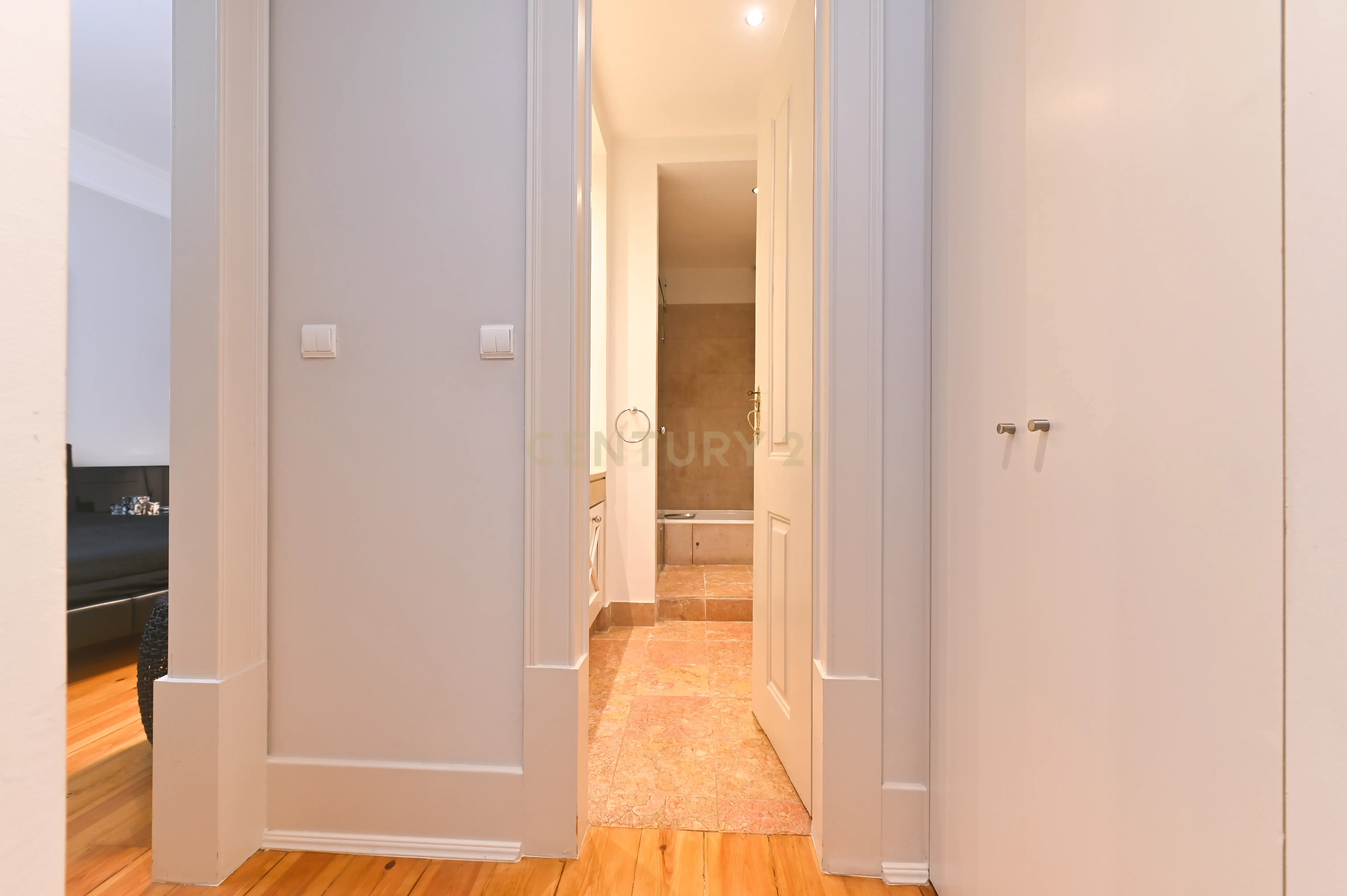 Fotografia 12 de Exclusivo apartamento T4 com estacionamento privado na Baixa, junto ao Chiado
