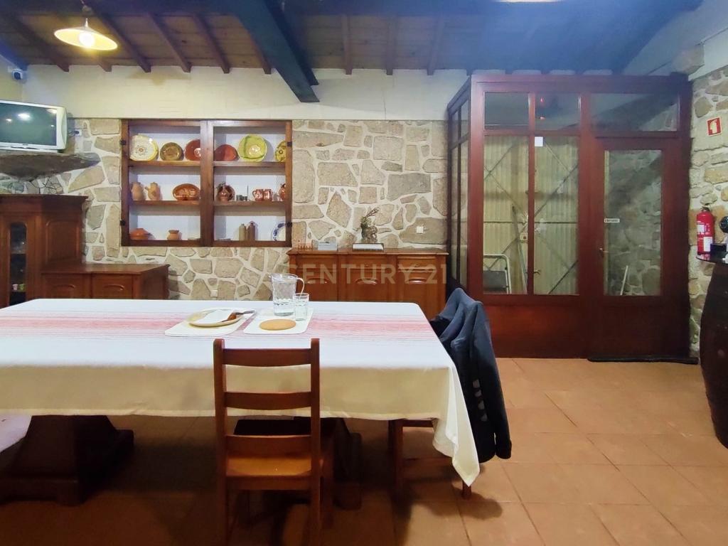 Moradia com Comércio em Amorim, Póvoa de Varzim - Uma Oportunidade Única! - Image 50