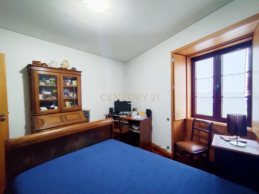 Moradia com Comércio em Amorim, Póvoa de Varzim - Uma Oportunidade Única! - Image 11