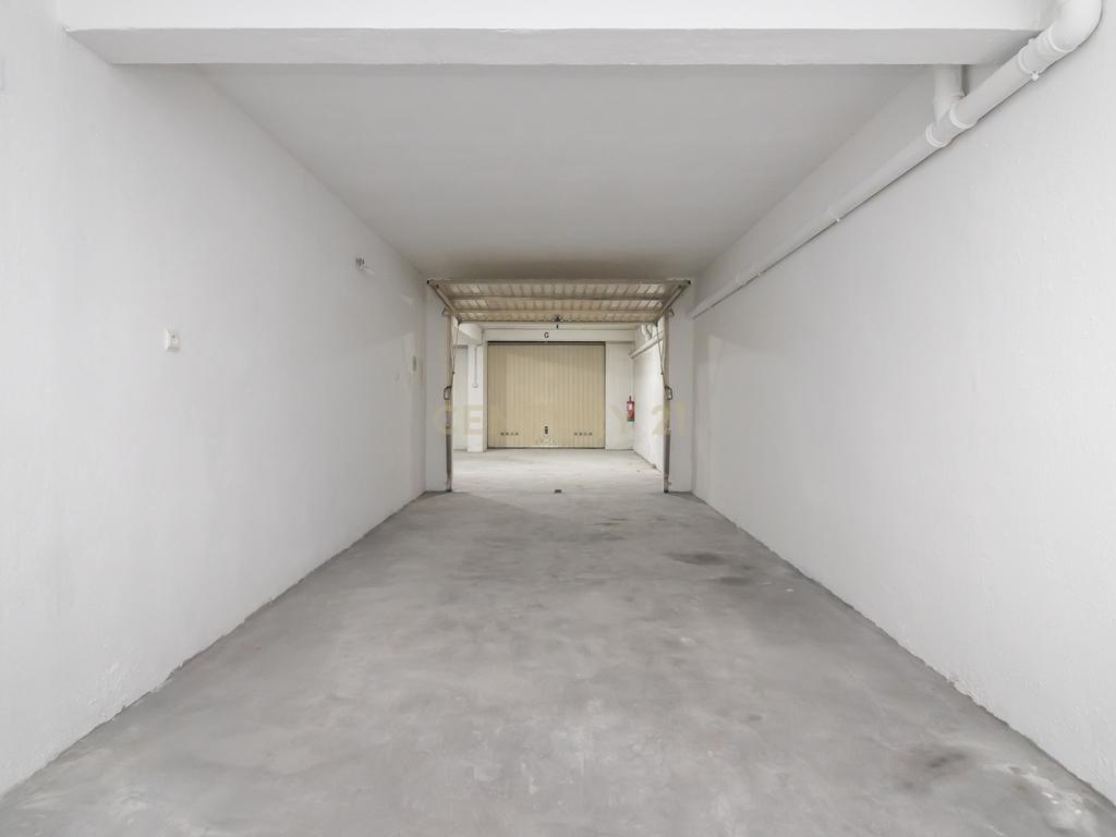 Garagem Box Fechada de 28m² – Bairro da Cascalheira, Pinhal Novo - Image 3