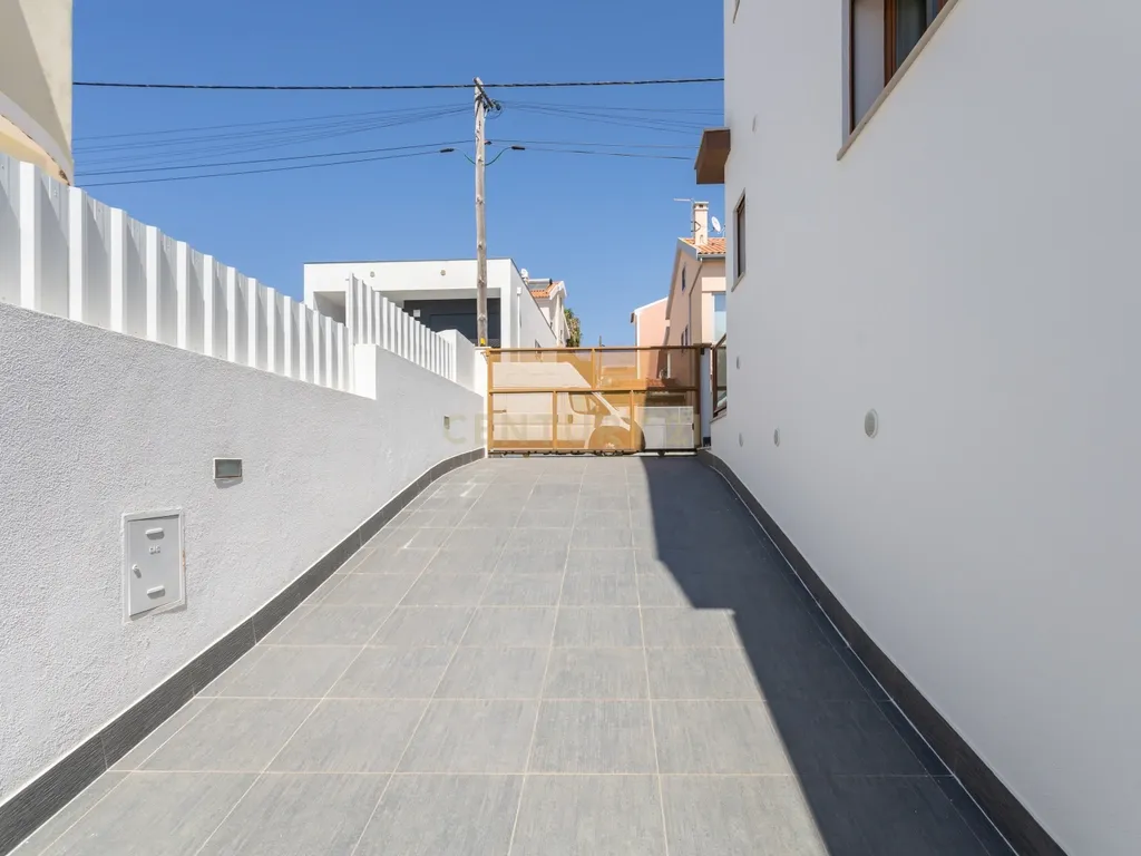 Moradia isolada em excelente estado T3 Quinta de Valadares, Marisol - Image 10