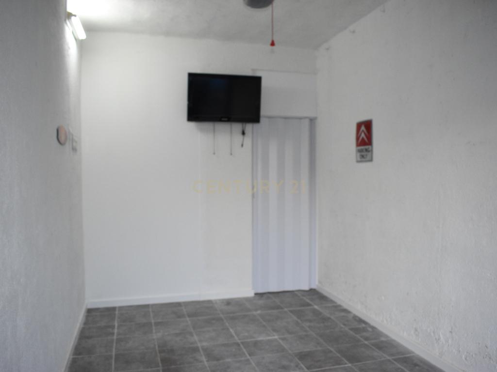 Garagem Para Arrendar no Barreiro - Image 4