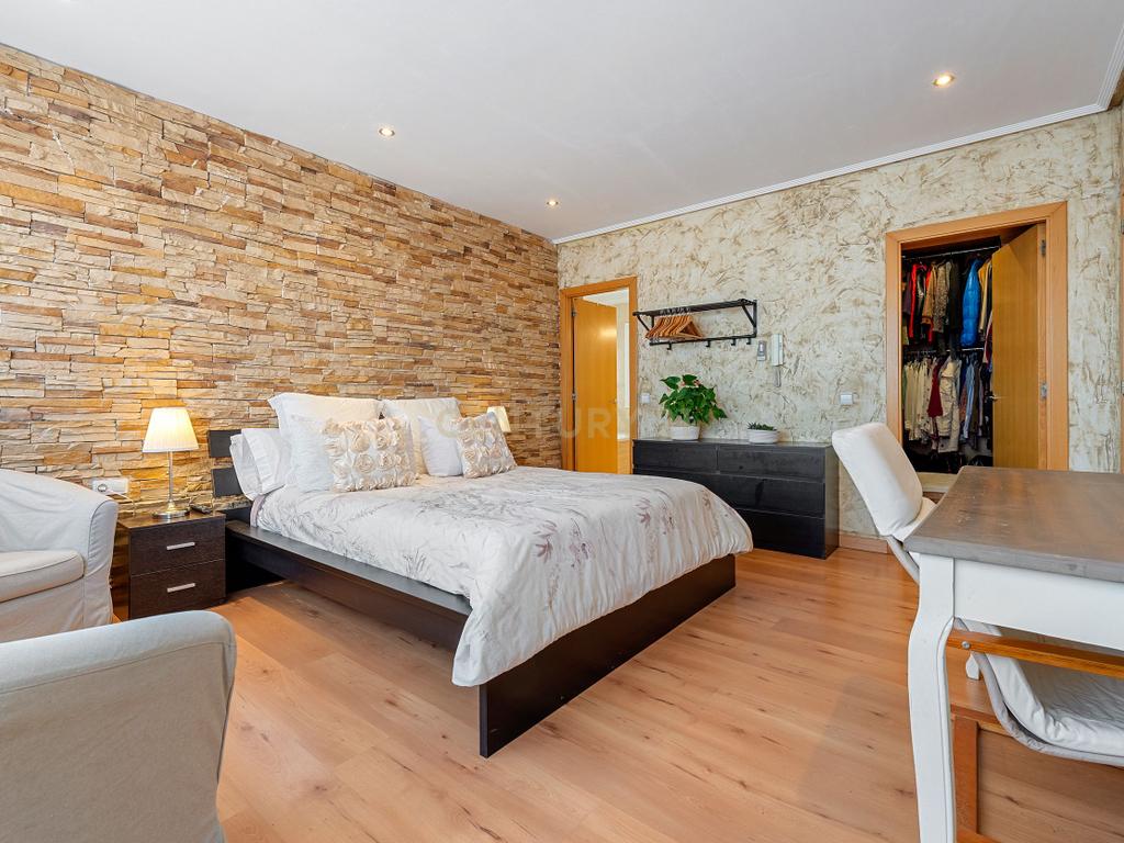 Moradia com apartamento anexo e piscina em “Els Pallaresos” - Image 36