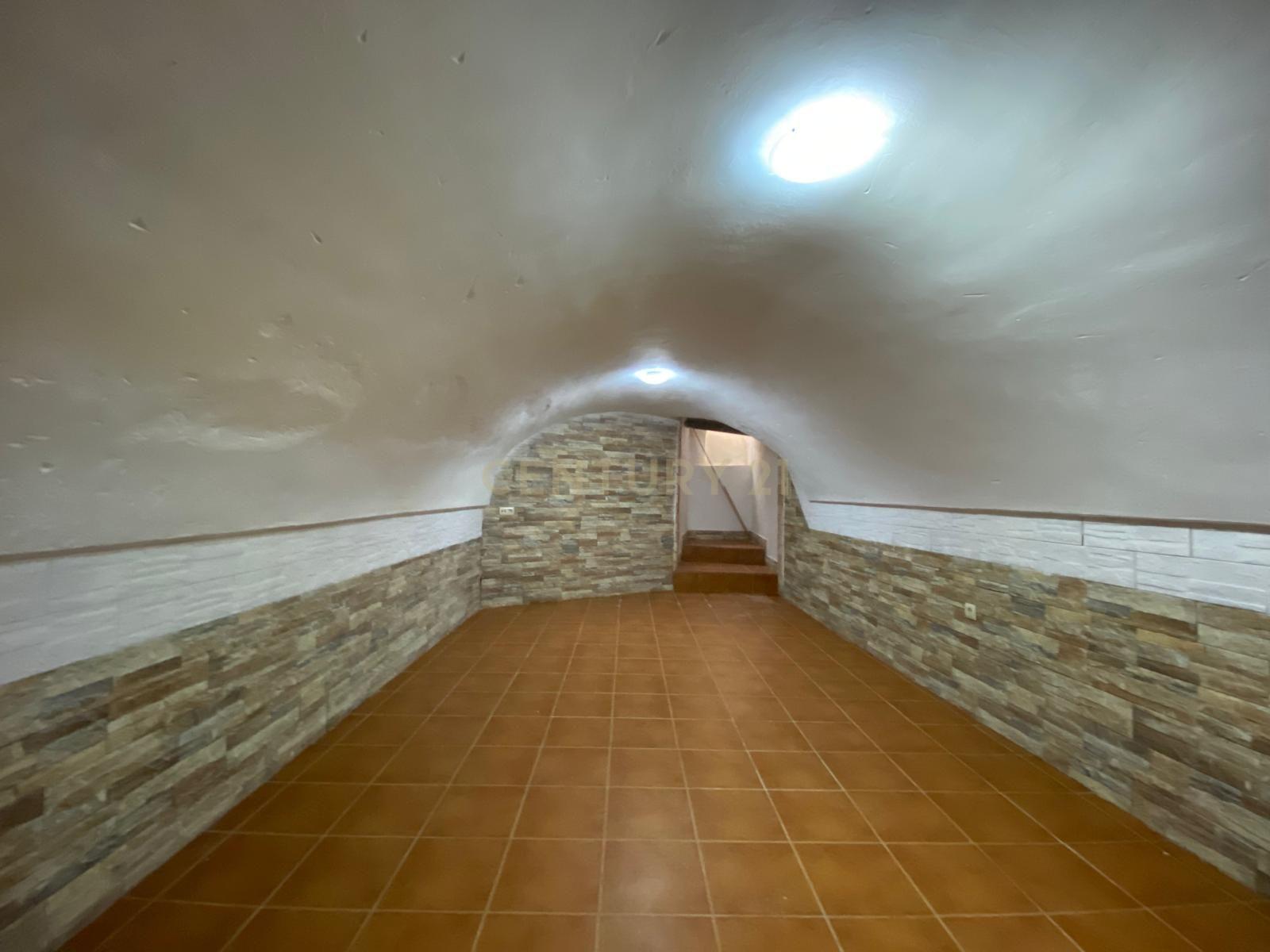  - Image 6