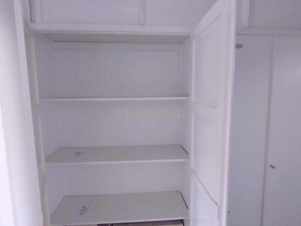 T2 Totalmente Renovado | Santa Iria da Azóia | 265.000 € - Image 6