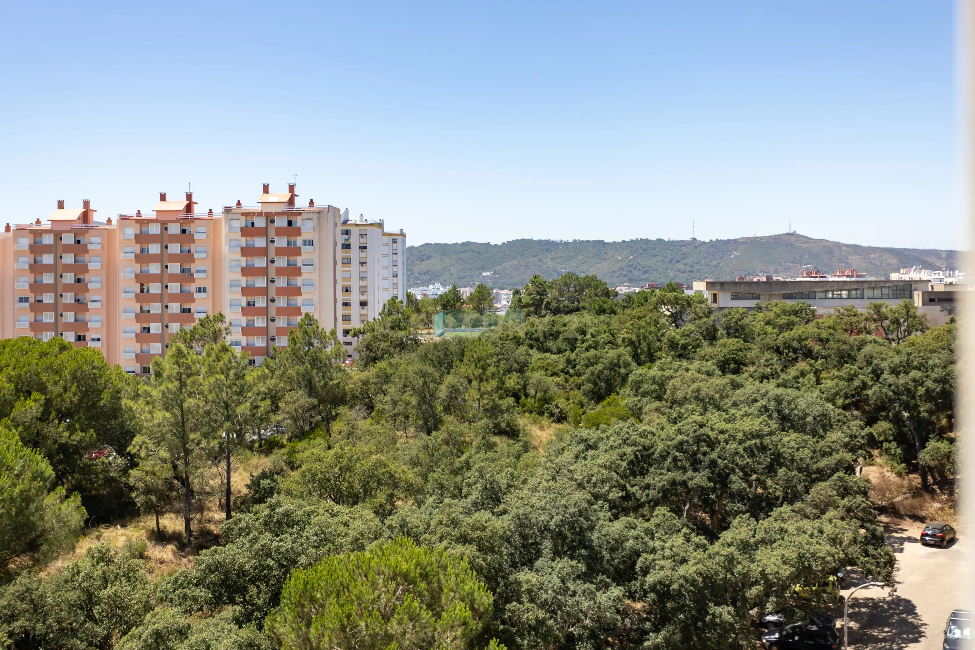 Fabuloso Apartamento T2 + garagem - Monte Belo Norte - Image 22