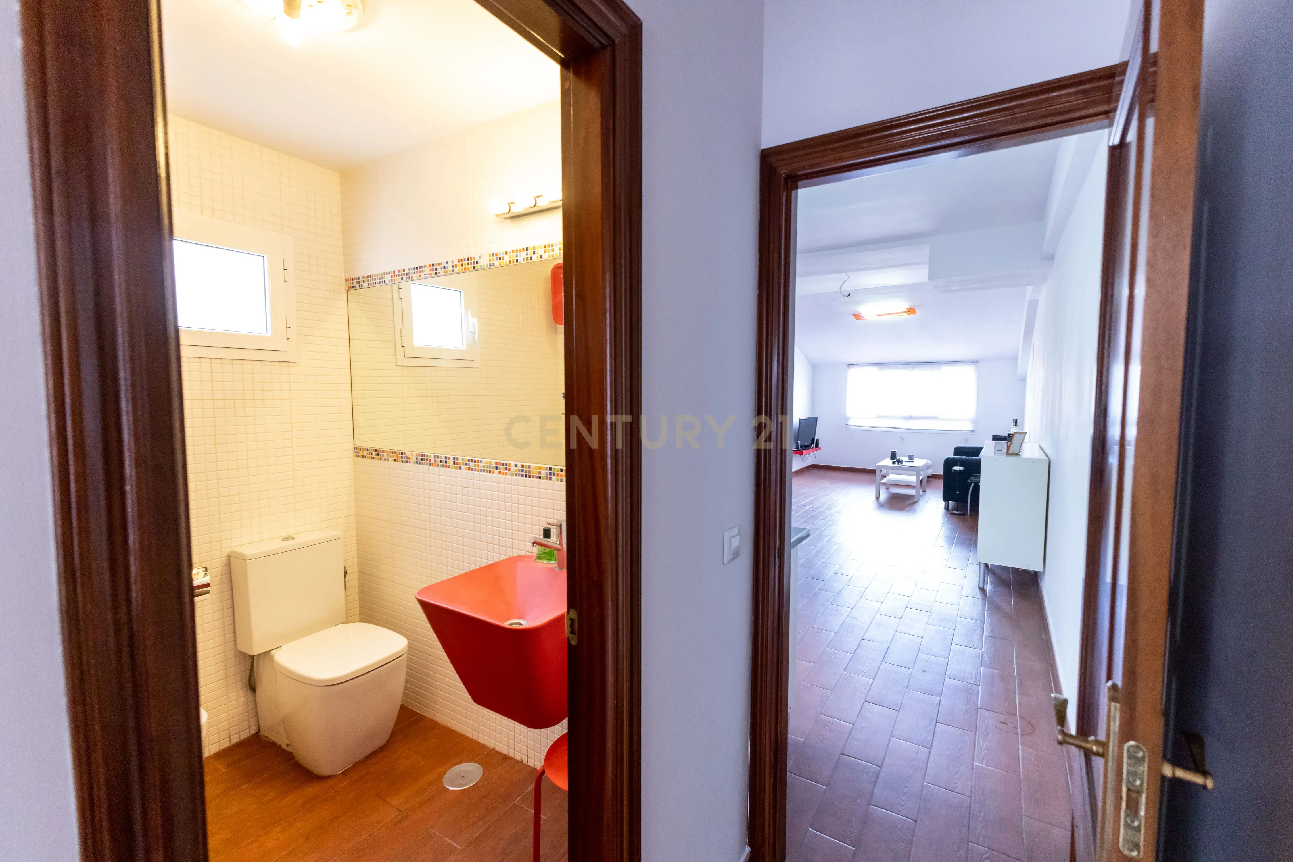 - Image 10