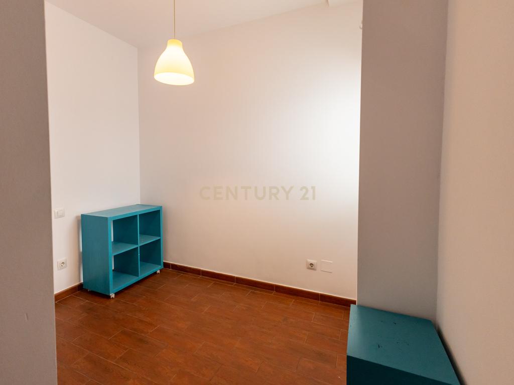  - Image 13