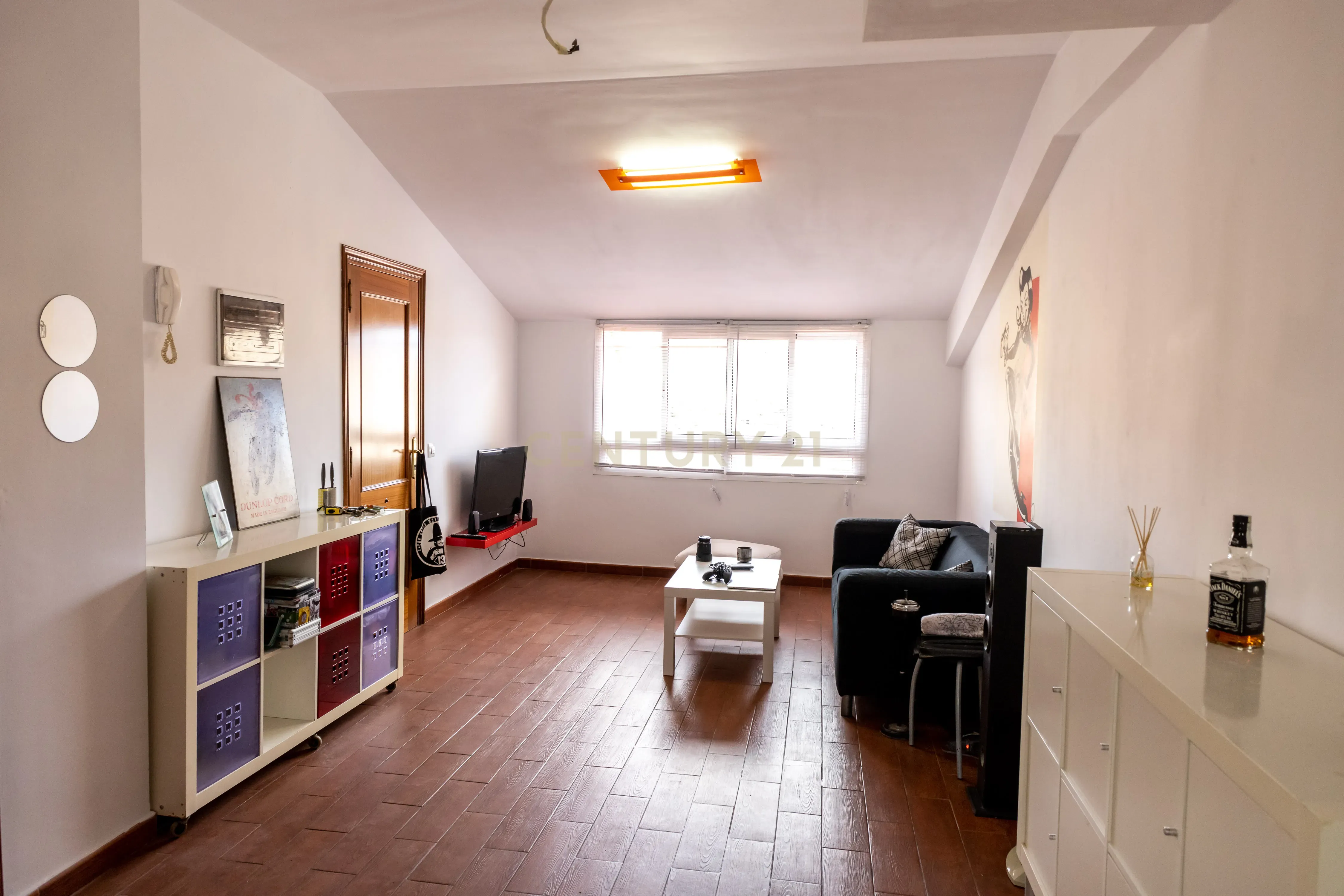 - Image 4