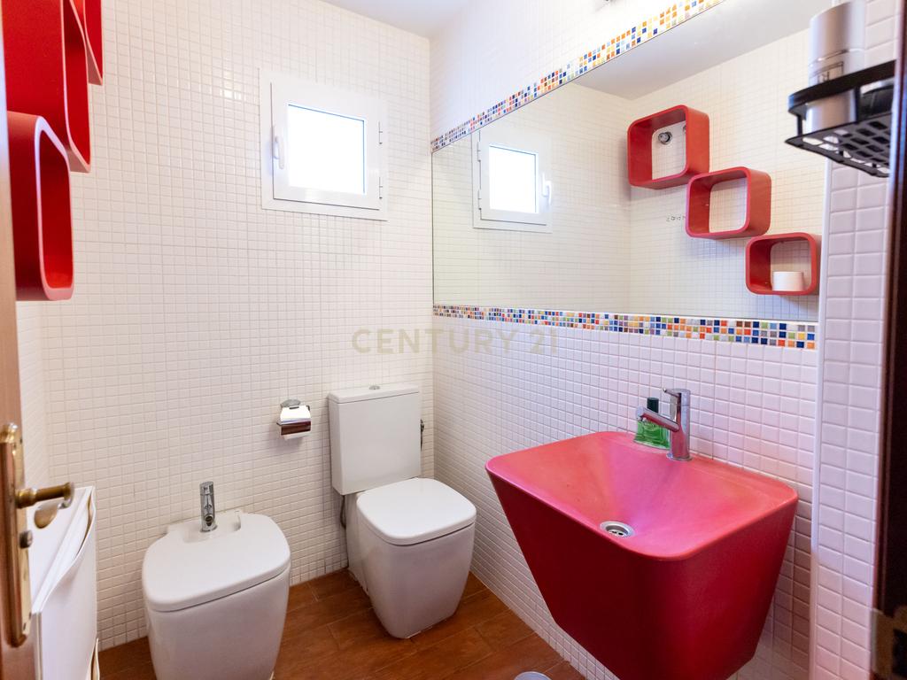  - Image 12