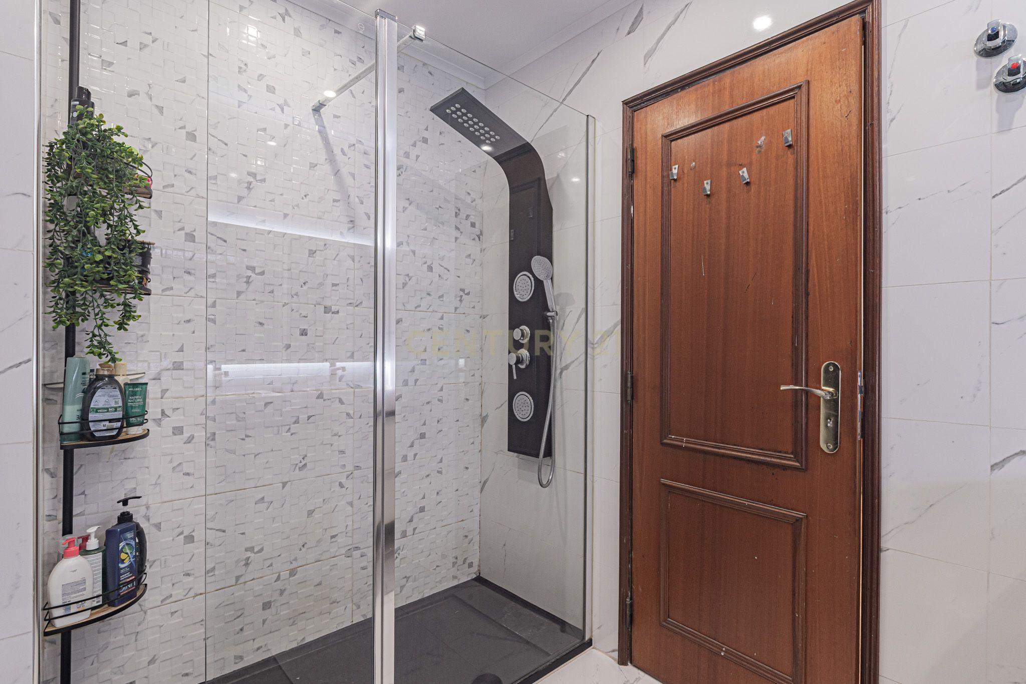 Apartamento T3  - Conforto, espaço e localização Ideal em Vale Figueira - Image 25