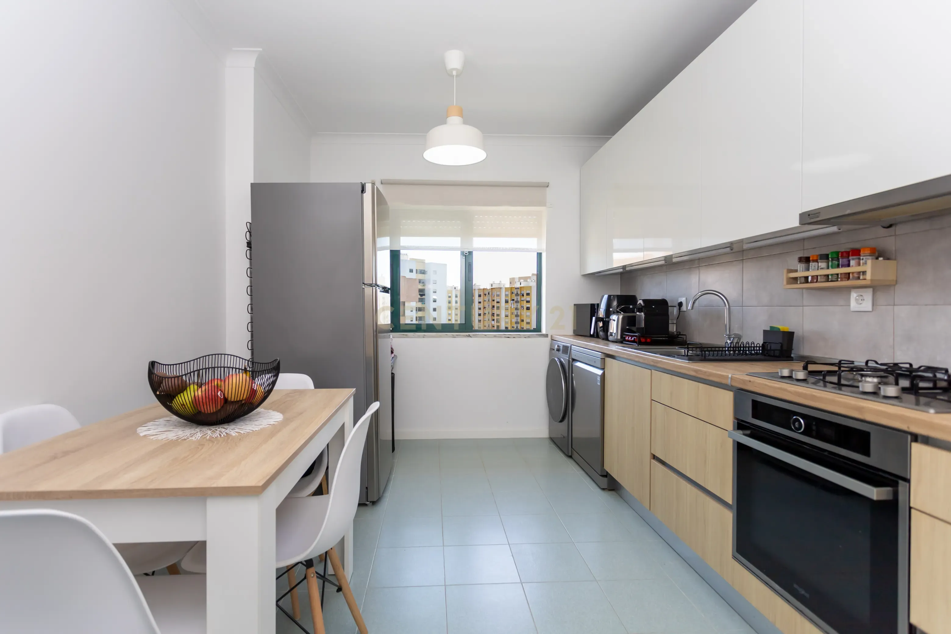 Fabuloso Apartamento T2 + garagem - Monte Belo Norte - Image 17