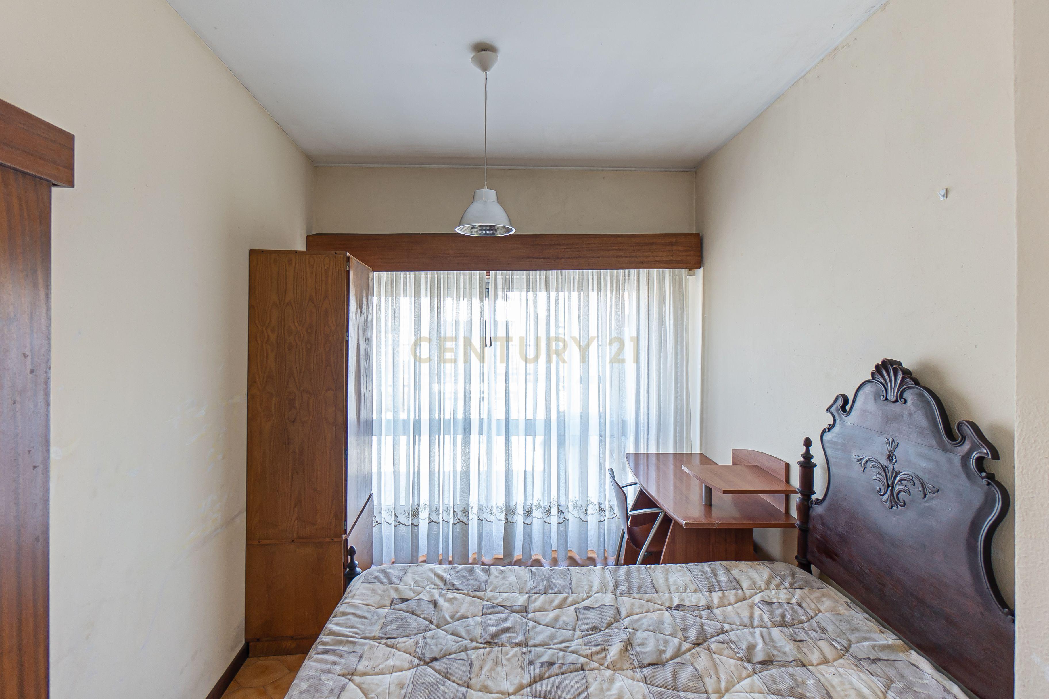 Fotografia 12 de Apartamento T2+1 com Terraço na Prestigiada Rua da Alegria