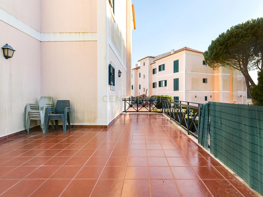 Fantástico apartamento T2 com jardim privativo na Quinta da Beloura com vista mar - Image 4