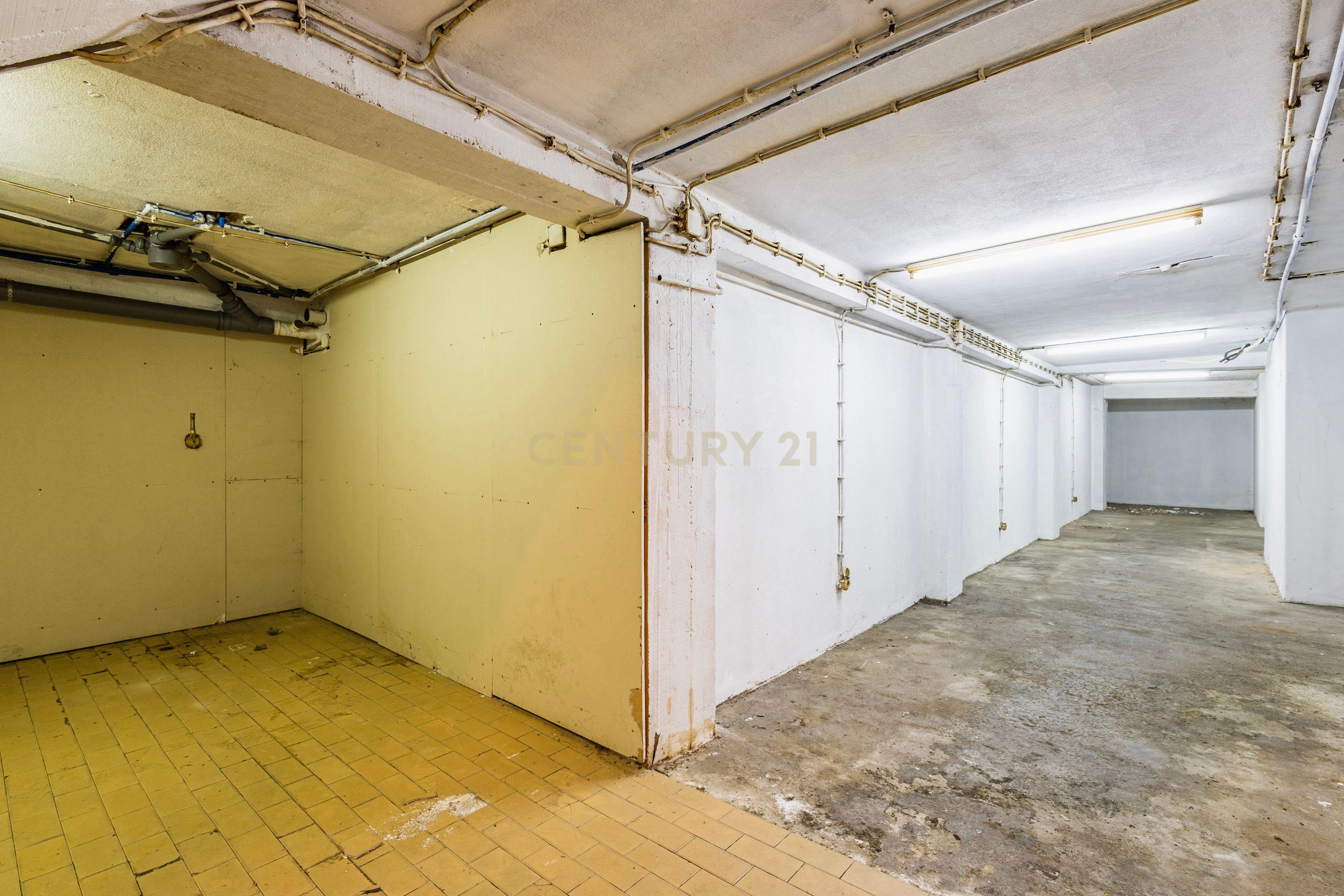 LOJA AVENIDA MARQUÊS DE POMBAL / LEIRIA - Image 23
