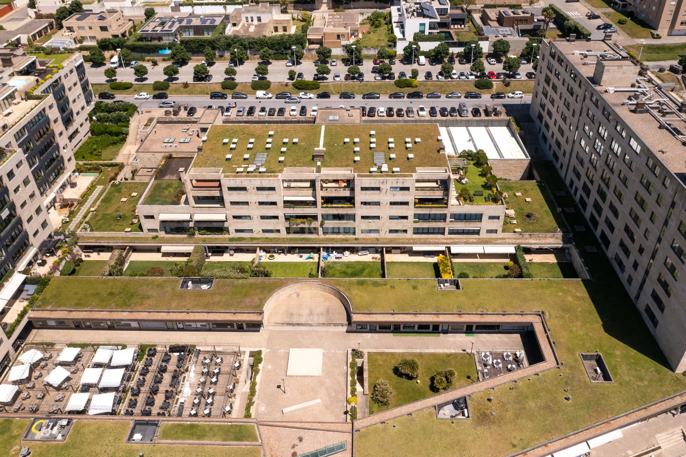 Apartamento T3 com terraço e jardim no Paço da Boa Nova - Image 4