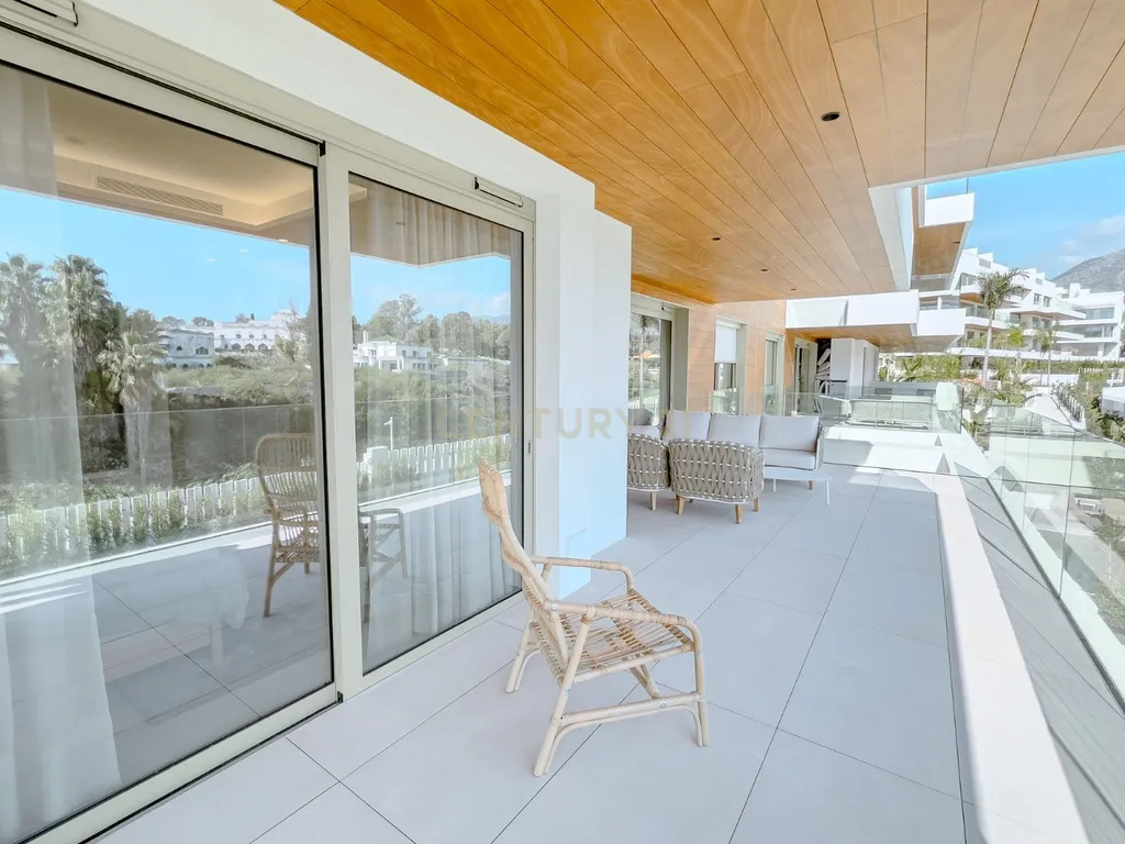 Apartamento exclusivo de 3 quartos na Milla de Ouro, Marbella - Image 12