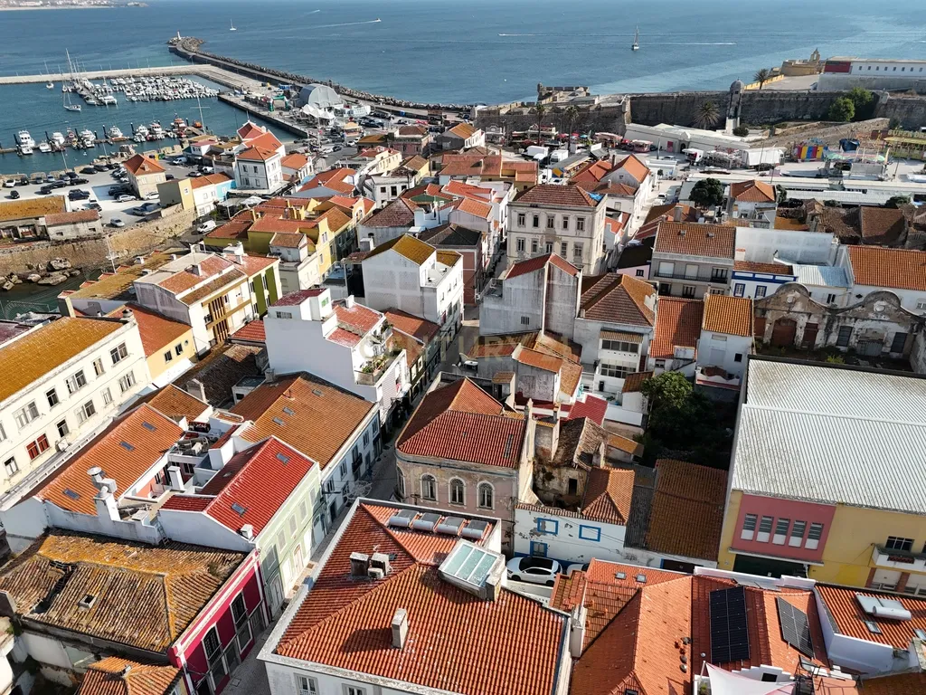 PRÉDIO PARA RECUPERAR, NO CENTRO HISTÓRICO DE PENICHE - Image 76