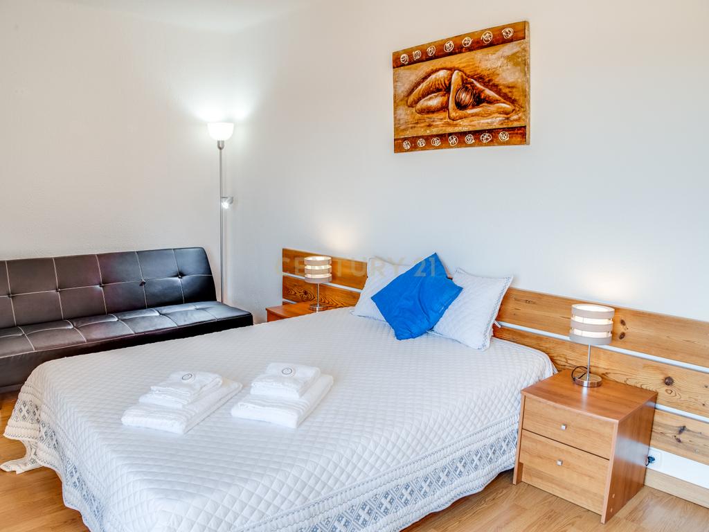Apartamento T2 com Vista Mar, Albufeira, Algarve - Image 9