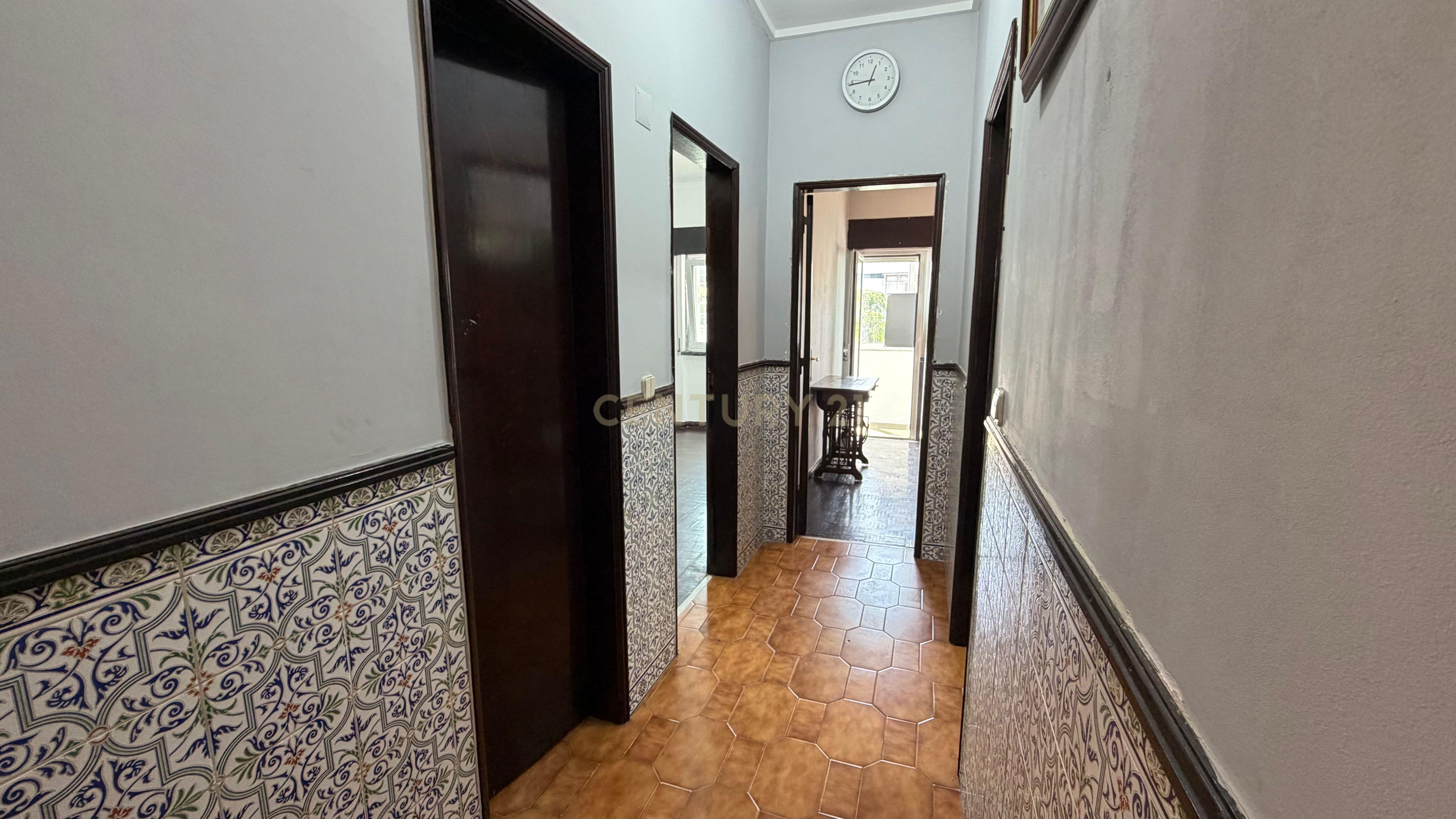 Fotografia 12 de Apartamento T3 transformado em T2 | Amora